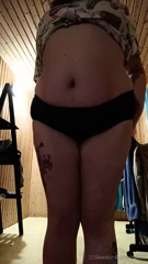 805860389_feeling-sexy-and-horny-as-usual_0.mp4