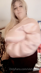 439302455__0.mp4