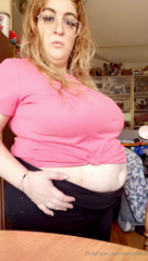 801148244_another-belly-fetish-video-of-the-aftermath-of-last-nights_0.mp4
