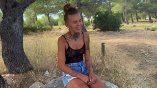 Encore de la nouveauté avec Lyia pour Mel, 24 ans ! [J&M].mp4