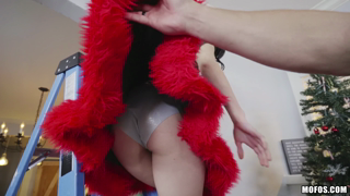 Xmas Sex for Naughty Teen Elf - Lucie Cline.mp4