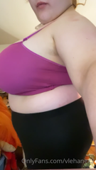 150048016_splurging-on-belly-stuff-enjoy_6.mp4