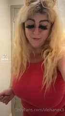 378504200_snippets-of-my-looks-from-vacation-last-week-not-sure-if-i_6.mp4