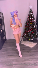 90238261_yay-i-m-returned-with-very-hot-outfit-what-you-think-about_6.m4v