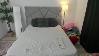 BlueEyesLexy_Myfreecams_20260620_093838.mp4