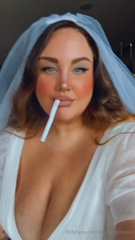790305625_happy-halloween-lanadelrey_1.m4v