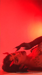 0hjoipozaraonm1e8x10f_source.mp4