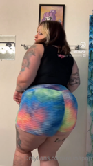 681885162_10000-calorie-goal-today-heres-a-little-belly-reveal-s_0.m4v