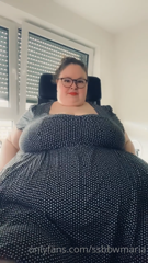 573251978_my-poor-gaming-chair-broke-under-my-weight-last-week-and-had_4.m4v