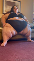 758210478_closer-look-at-my-fatter-than-ever-fupa-cant-wait-for-y_0.mp4