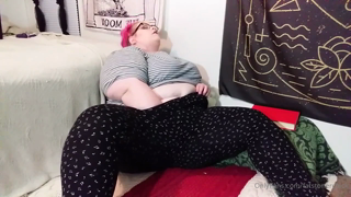 91795135_preview-from-ssbbw-fully-clothed-orgasm-watch-the-full-cli_0.m4v