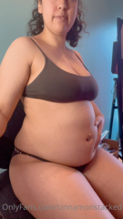 400915865_been-a-weird-week-but-im-still-looking-chubby-i-think-my_1.m4v