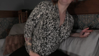 Mom's Distracting Pregnant Body 4K.mp4
