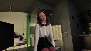 ru.faphouse.com-joi-sweaty-stinky-nylon-feet-demanding-worship-p2160.mp4