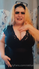 328710776_some-nudes-will-be-queued-up-super-late-tonight-xoxo_0.mp4